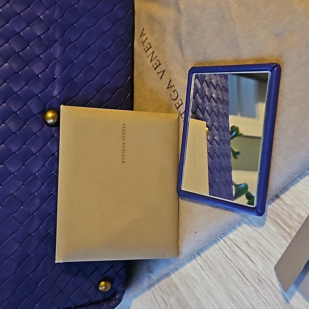 Bottega Veneta Intrecciato Leather Top-Handle Tote in Vivid Purple - Picture 8 of 14